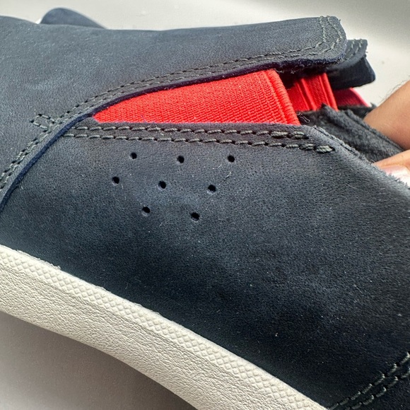 Merrell Men's Dark Blue and Red Loafers - Picture 7 of 9